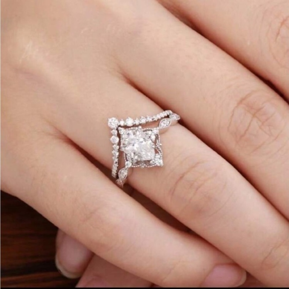 Silver ring set - Picture 1 of 2